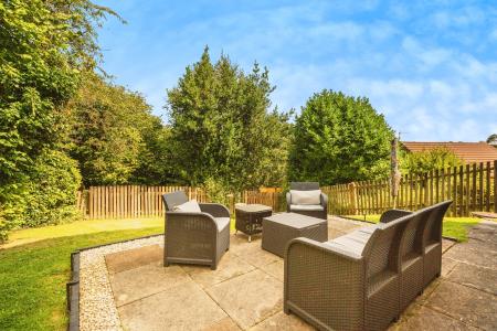 4 bedroom Detached house for sale in Ffordd Taliesin, Killay, Swansea, SA2