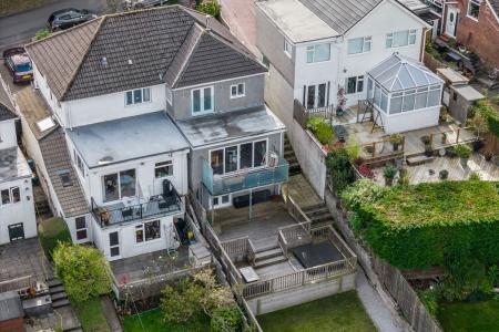 4 bedroom Semi-detached house for sale in Glen Road, West Cross, Swansea, SA3