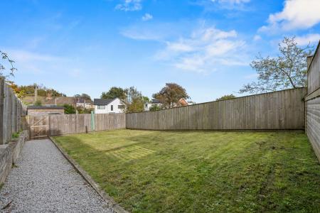 4 bedroom Semi-detached house for sale in Glen Road, West Cross, Swansea, SA3