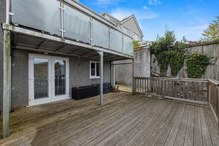 4 bedroom Semi-detached house for sale in Glen Road, West Cross, Swansea, SA3