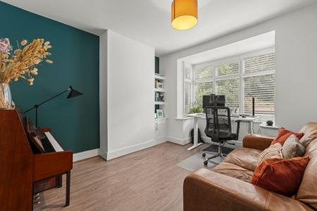 4 bedroom Semi-detached house for sale in Glen Road, West Cross, Swansea, SA3