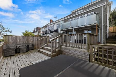 4 bedroom Semi-detached house for sale in Glen Road, West Cross, Swansea, SA3