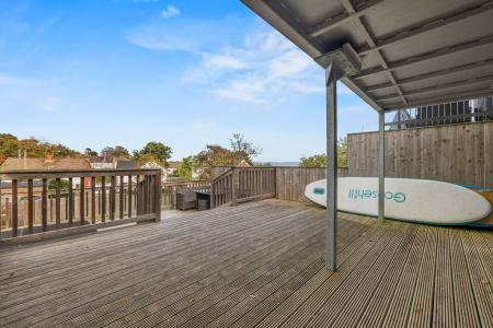 4 bedroom Semi-detached house for sale in Glen Road, West Cross, Swansea, SA3