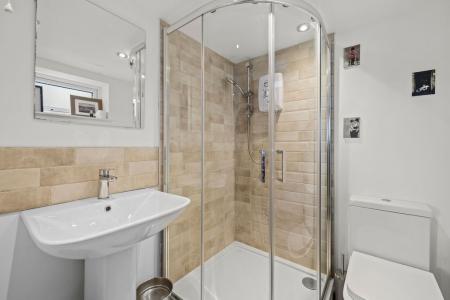 4 bedroom Semi-detached house for sale in Glen Road, West Cross, Swansea, SA3