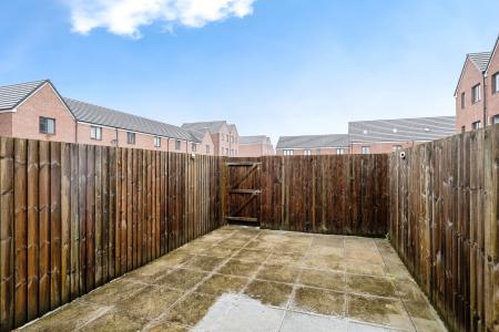 3 bedroom Terraced House for sale in Golwg Y Garreg, Swansea, SA1