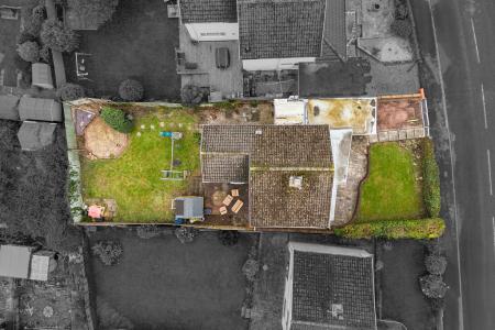 4 bedroom Detached house for sale in Heol Cae Copyn, Loughor, Swansea, SA4