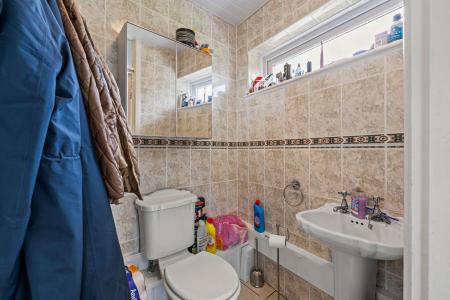 4 bedroom Detached house for sale in Heol Cae Copyn, Loughor, Swansea, SA4