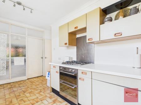 5 bedroom Bungalow for sale in Higher Lane, Langland, Swansea, SA3