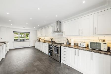 4 bedroom Detached house for sale in Higher Lane, Langland, Swansea, SA3