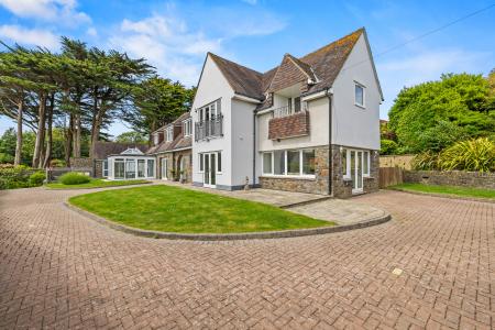 4 bedroom Detached house for sale in Higher Lane, Langland, Swansea, SA3