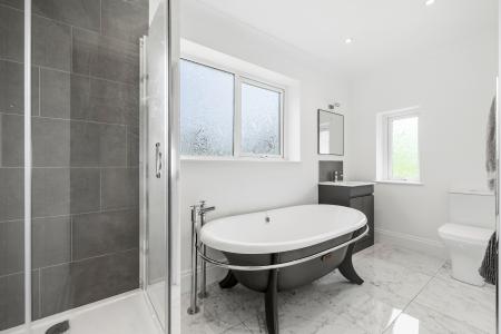 4 bedroom Detached house for sale in Higher Lane, Langland, Swansea, SA3