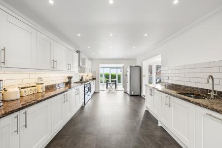 4 bedroom Detached house for sale in Higher Lane, Langland, Swansea, SA3