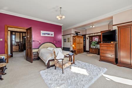 4 bedroom Semi-detached house for sale in Higher Lane, Langland, Swansea, SA3