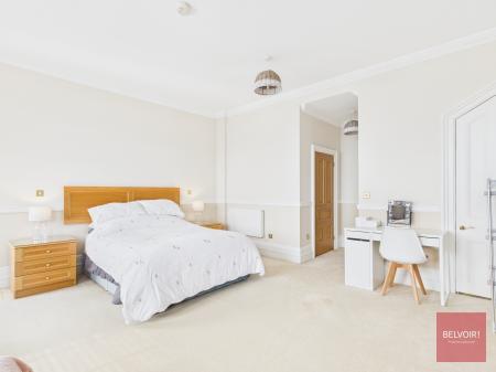 2 bedroom Apartment for sale in Langland Bay Manor, Langland, Swansea, SA3