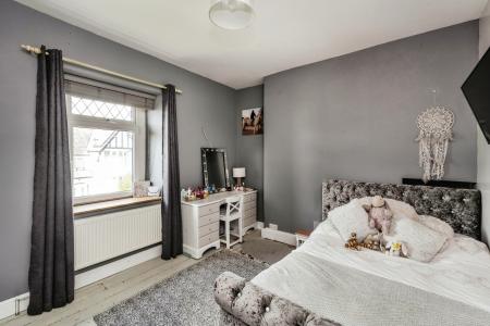 4 bedroom Detached house for sale in Oldway, Bishopston, Swansea, SA3