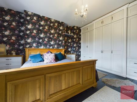 4 bedroom Detached house for sale in Oldway, Bishopston, Swansea, SA3