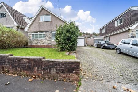 3 bedroom Bungalow for sale in Penlan Crescent, Uplands, Swansea, SA2