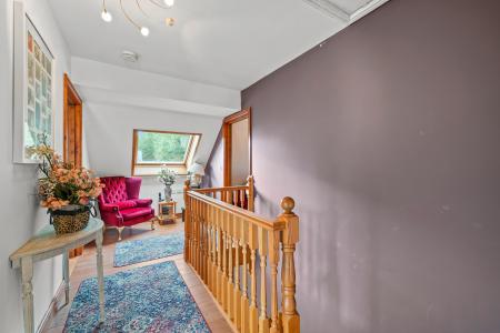 4 bedroom Detached house for sale in Pentredwr Road, Llansamlet, Swansea, SA7