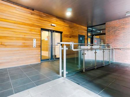 1 bedroom Flat for sale in Princess Way, Princess Way, Swansea, SA1