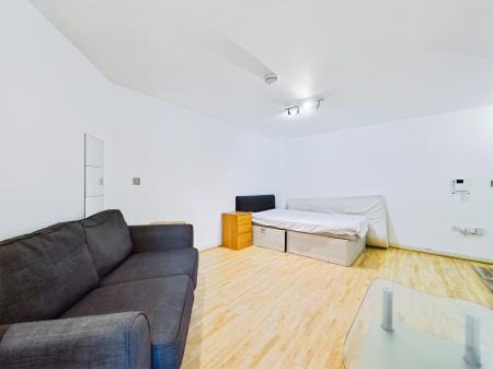 1 bedroom Flat for sale in Princess Way, Princess Way, Swansea, SA1