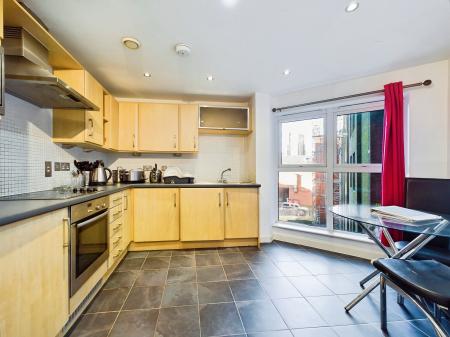 1 bedroom Flat for sale in Princess Way, Princess Way, Swansea, SA1