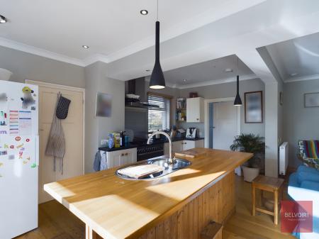 4 bedroom Semi-detached house for sale in Pyle Road, Bishopston, Swansea, SA3