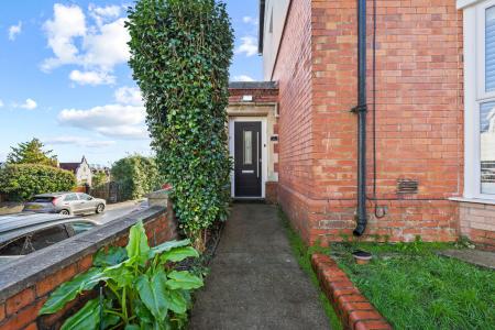 5 bedroom Semi-detached house for sale in Queens Road, Sketty, Swansea, SA2