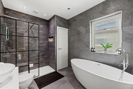 5 bedroom Semi-detached house for sale in Queens Road, Sketty, Swansea, SA2