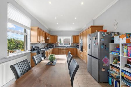 5 bedroom Semi-detached house for sale in Queens Road, Sketty, Swansea, SA2