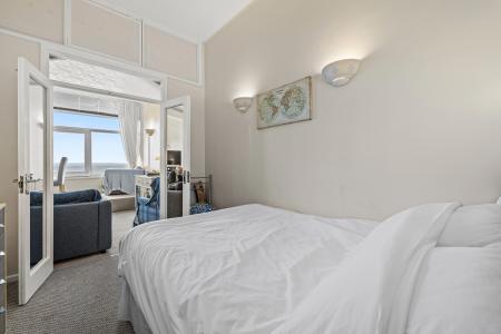 2 bedroom Flat for sale in Redcliffe Apartments, Swansea, SA3