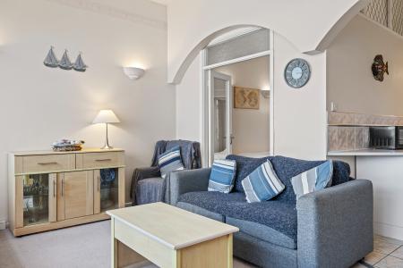 2 bedroom Flat for sale in Redcliffe Apartments, Swansea, SA3