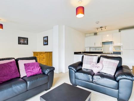 1 bedroom Flat for sale in Sirius Apartments, Copper Quarter, Swansea, SA1