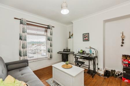 3 bedroom Terraced House for sale in St Johns Road, Manselton, Swansea, SA5