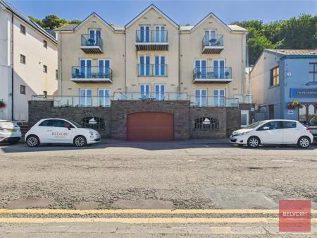 2 bedroom Flat for sale in The Boathouse, Mumbles Road, Mumbles, Swansea, SA3