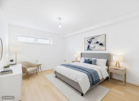 2 bedroom Flat for sale in The Boathouse, Mumbles Road, Mumbles, Swansea, SA3