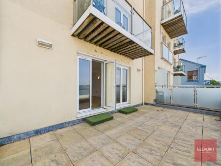 2 bedroom Flat for sale in The Boathouse, Mumbles Road, Mumbles, Swansea, SA3