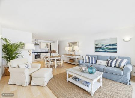 2 bedroom Flat for sale in The Boathouse, Mumbles Road, Mumbles, Swansea, SA3