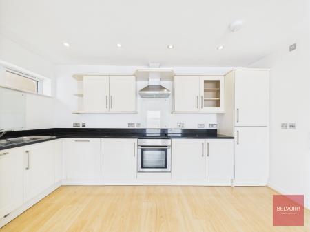 2 bedroom Flat for sale in The Boathouse, Mumbles Road, Mumbles, Swansea, SA3