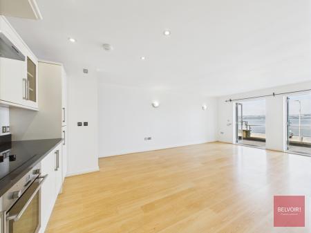 2 bedroom Flat for sale in The Boathouse, Mumbles Road, Mumbles, Swansea, SA3