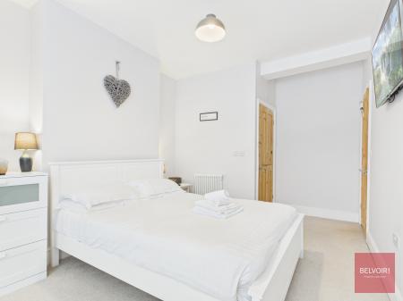 4 bedroom Terraced House for sale in Victoria Avenue, Mumbles, Swansea, SA3