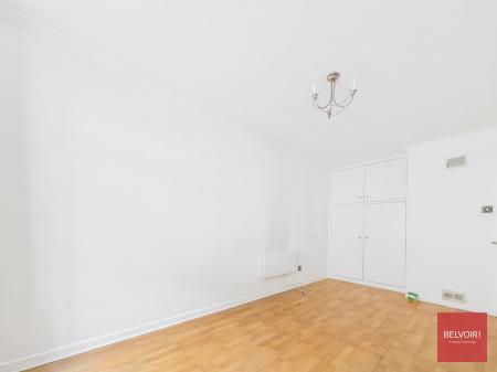 1 bedroom Flat for sale in Vanewood Court, Plunch Lane, Mumbles, Swansea, SA3