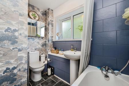 3 bedroom End of terrace house for sale in Whitethorn Place, Sketty, Swansea, SA2