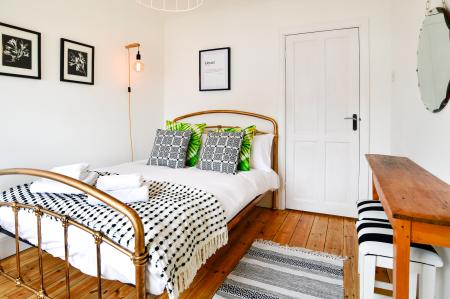 3 bedroom Detached house to let in Beaufort Close, Langland, Swansea, SA3