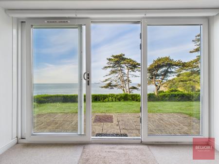 2 bedroom Flat to let in Caswell Bay Court, Caswell Road, Caswell, Swansea, SA3