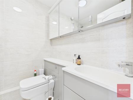 2 bedroom Flat to let in Caswell Bay Court, Caswell Road, Caswell, Swansea, SA3