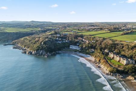 2 bedroom Flat to let in Caswell Bay Court, Caswell Road, Caswell, Swansea, SA3