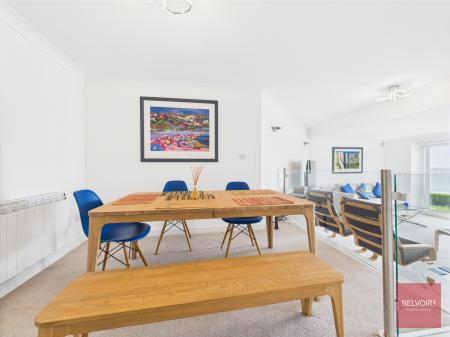 2 bedroom Flat to let in Caswell Bay Court, Caswell Road, Caswell, Swansea, SA3