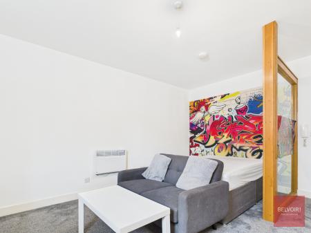 1 bedroom Studio flat to let in College Street, City Centre, Swansea, SA1