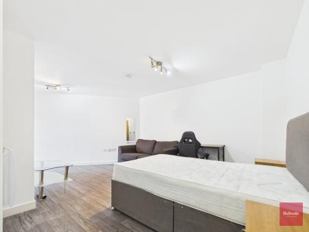 1 bedroom Studio flat to let in Excelsior Buildings, Princess Way, Princess Way, Swansea, SA1