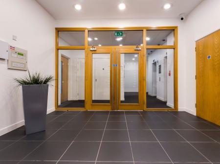 1 bedroom Studio flat to let in Excelsior Buildings, Princess Way, Princess Way, Swansea, SA1